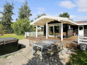 Secluded Holiday Home in J gerspris with Barbecue in Jægerspris